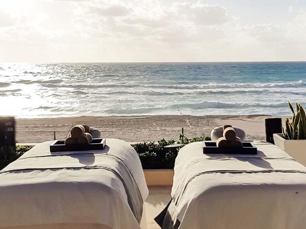 60-Minute Couples Massage