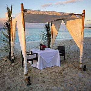 Private Honeymoon Beach Dinner