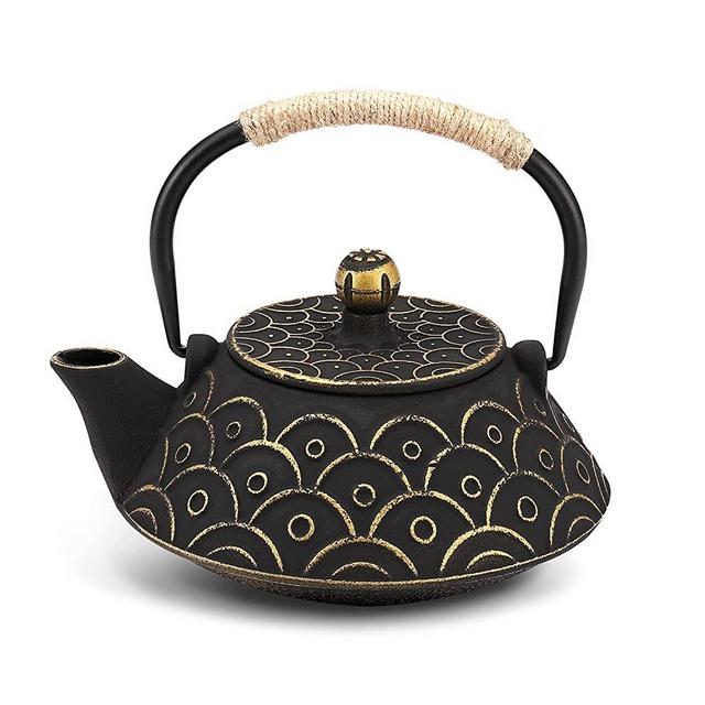 VUDECO Japanese Teapot Cast Iron Tea Kettle with Infuser Japanese Tea Set Tea Pots with Infusers for Loose Tea Kettle Set Cast Iron Tea Kettle Stove Top Safe- Black with Gold Wave Pattern 30oz / 900ml