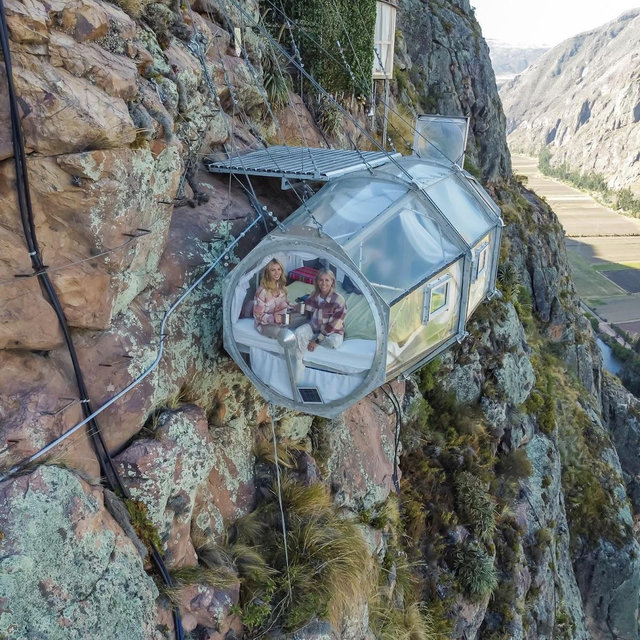 Skylodge Hotel