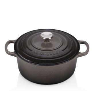 Le Creuset 3.5-Quart Signature Round Dutch Oven