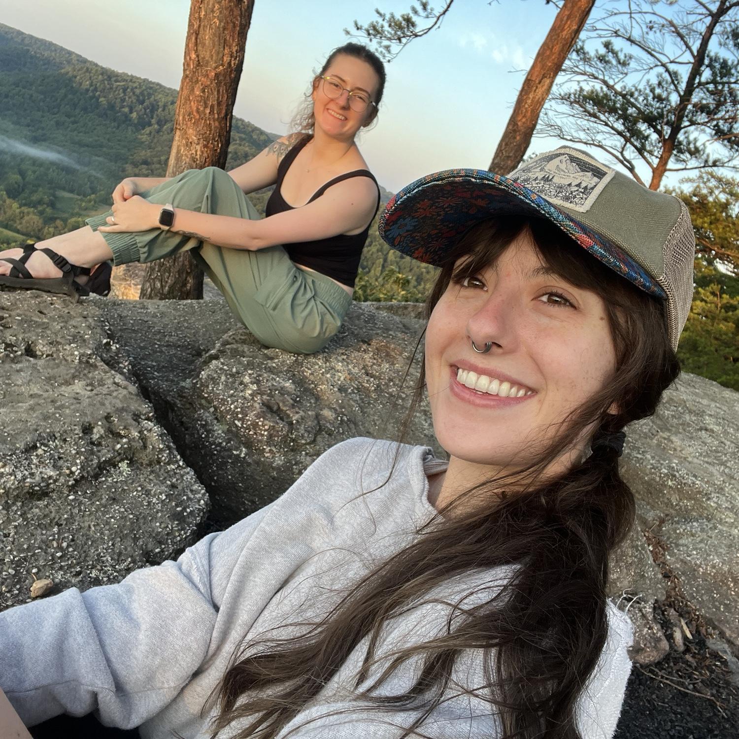 Autumn & Emily sunrise hike in Berea, KY 💜