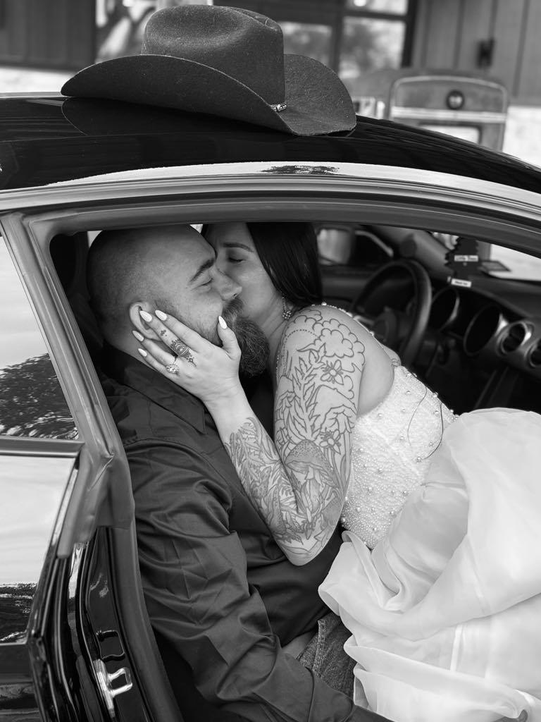 The Wedding Website of Katheryn . and Travis .