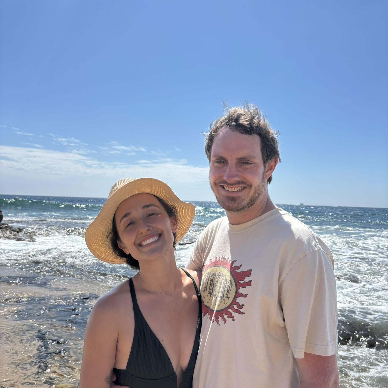 Fall 2025, we moved to Orange County for Cristina’s internship and got live our beachy So Cal lives with Cristina’s southern Cali best friends