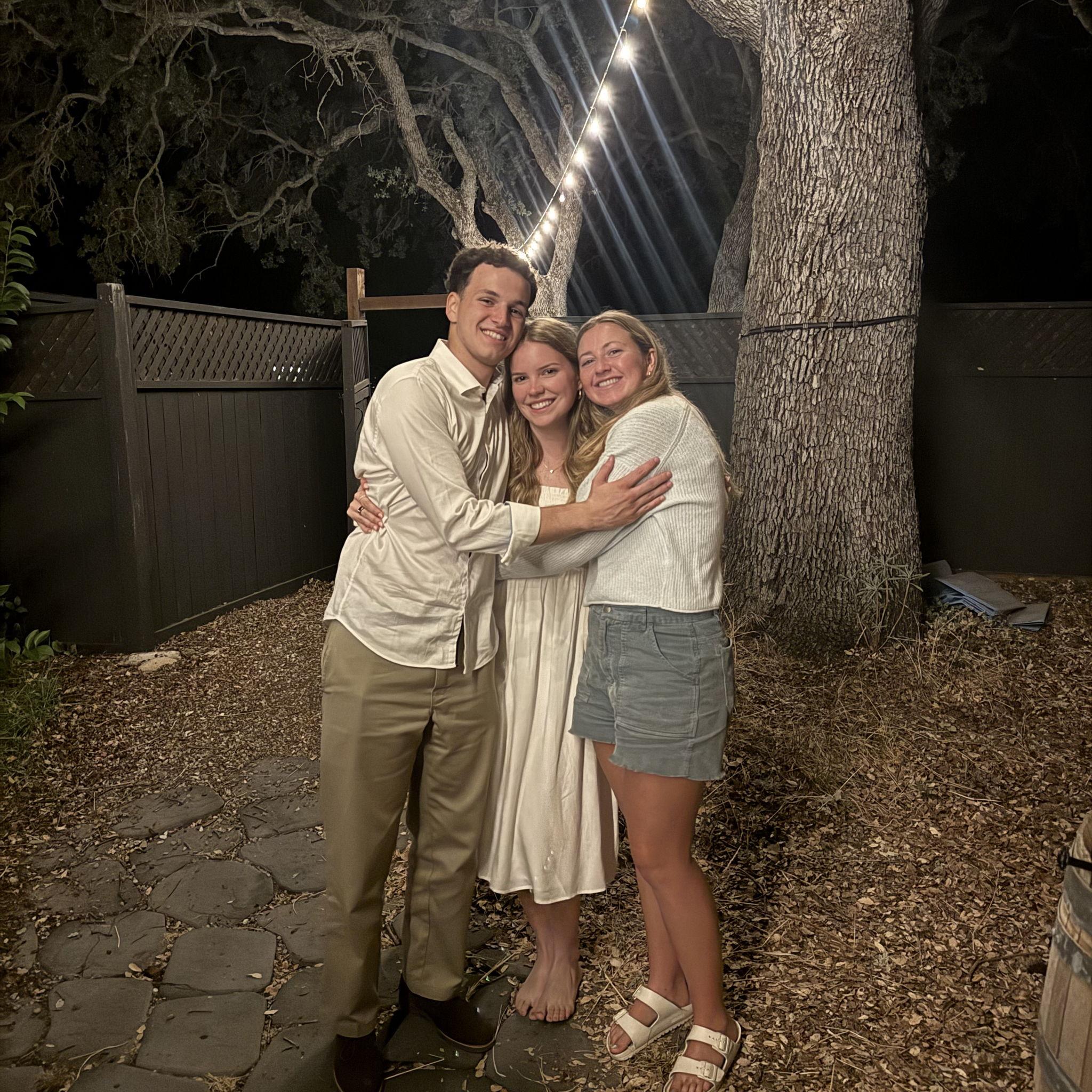 Susie drove up from LA for our engagement surprise :')