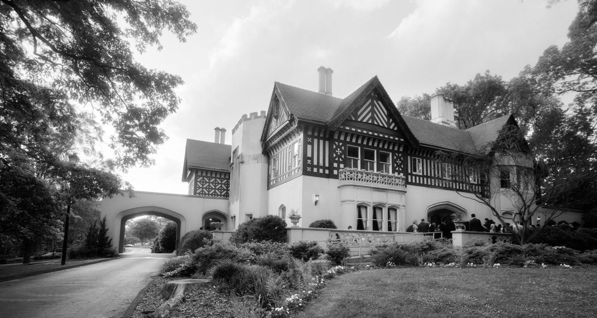 The Wedding Website of Meghan Vatave and Jesse Dalfonso