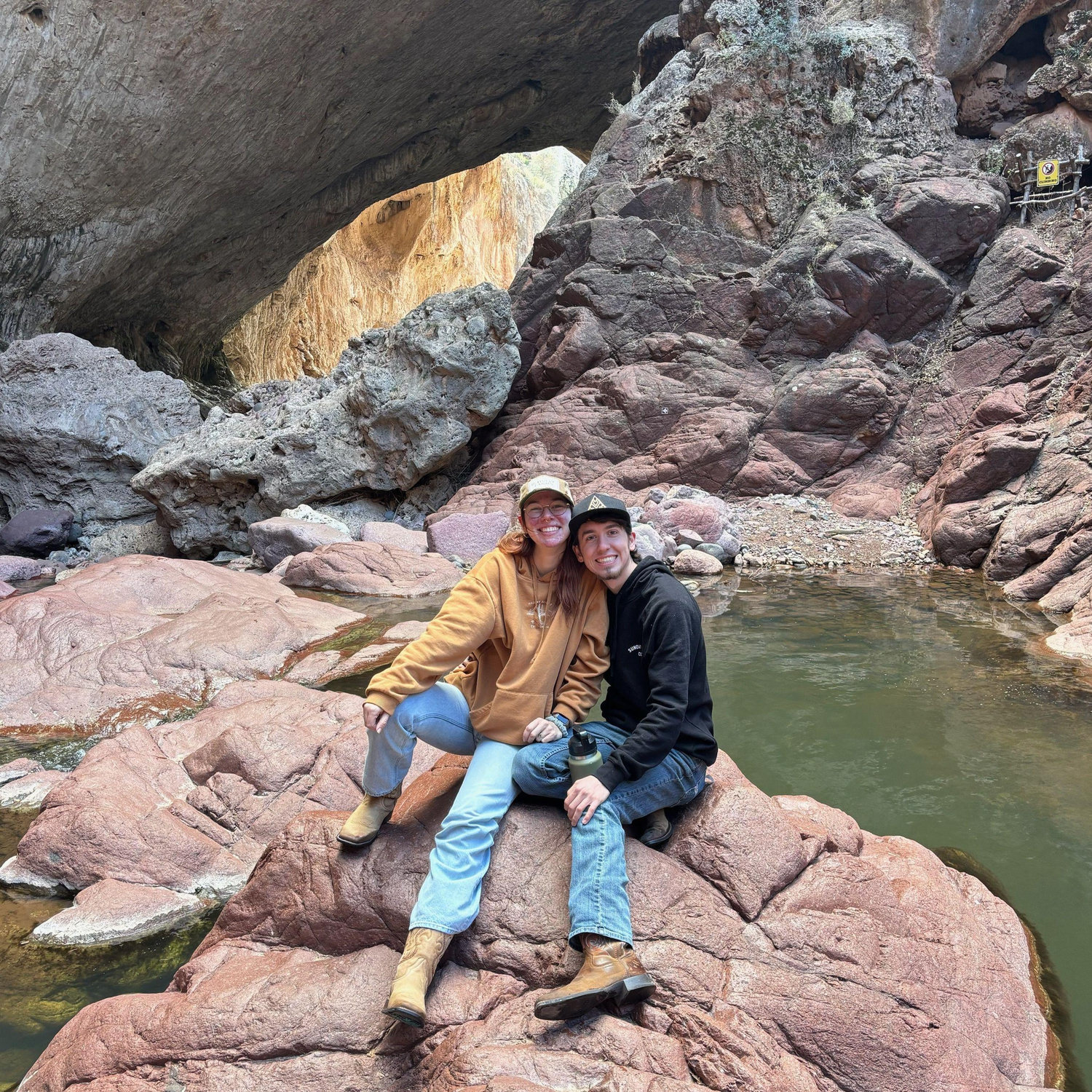 We love exploring Arizona! One of our favorite hikes is here at Tonto Natural Bridge in Payson!