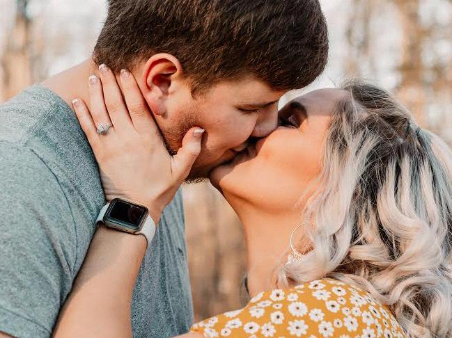 The Wedding Website of lexi cornell and jacob hansen