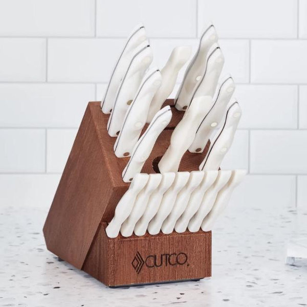 Homemaker + 8 Set with Block w/ Petite Chef