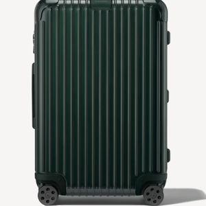 Essential Check-In M