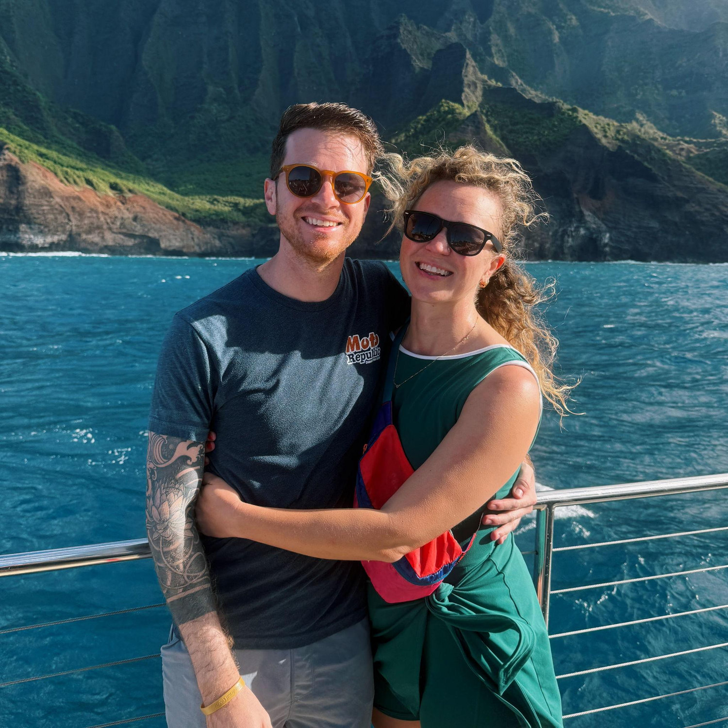 Sunset dinner cruise in Hawaii