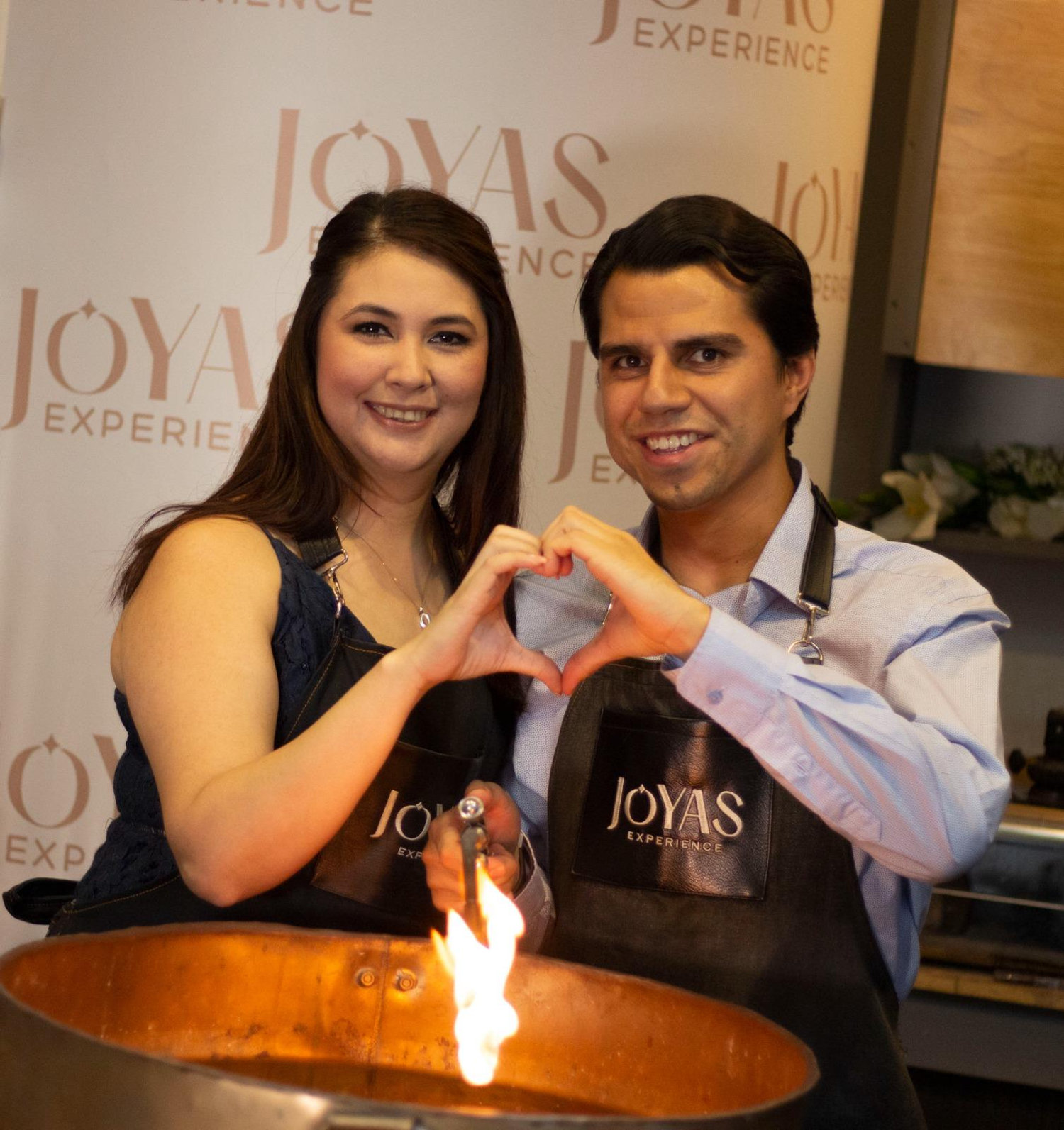 The Wedding Website of Nuestra boda D&C and 2 Corazones una vida ¿Nos Acompañas?