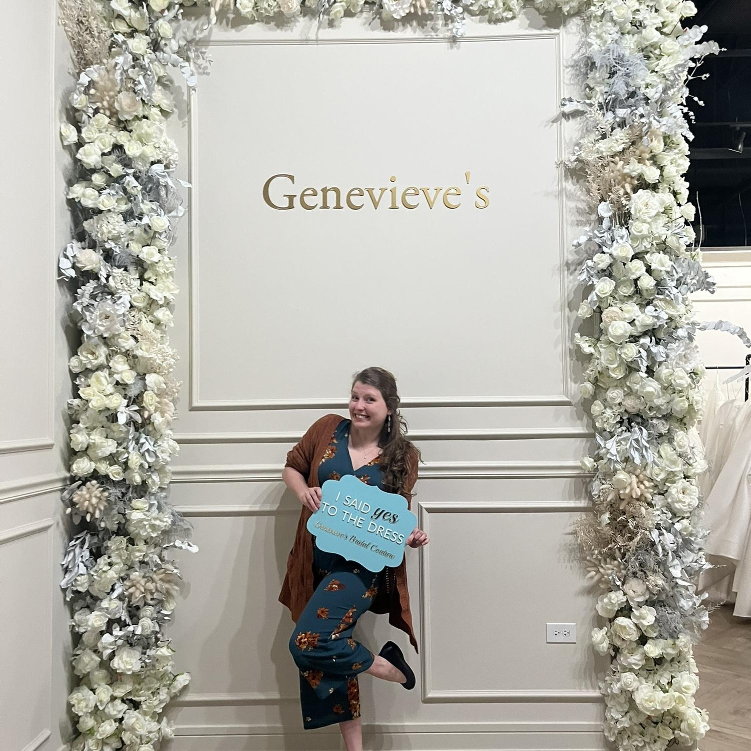 We found the dress!! 💕