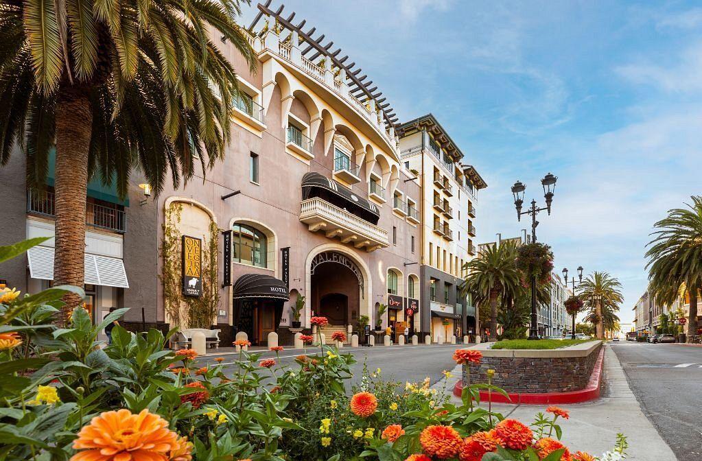 The Wedding Website of Wesley Schaff and Vii Miller