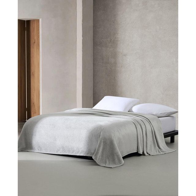 Calvin Klein Core Plush Solid Blanket, King