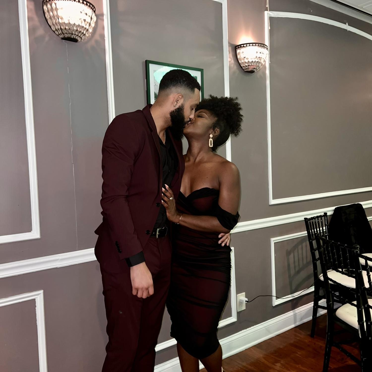 Holiday parties 💕