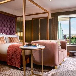 Hotels & Lodging