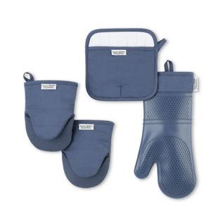 Oven mitt and potholder set