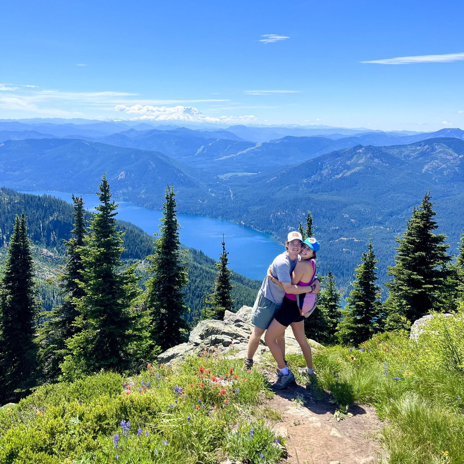 Hike in Cascade Mountain Range
