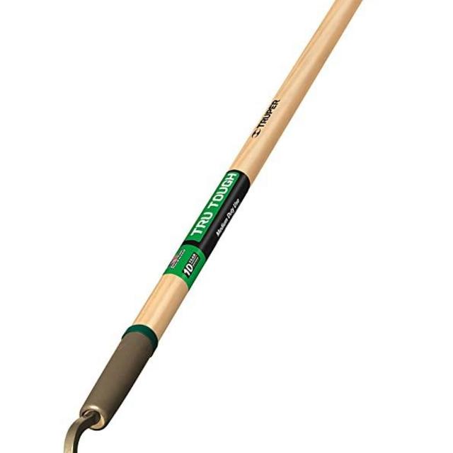 Truper 30006 Tru Tough 54-Inch Welded Garden Hoe, 6-Inch Head, Wood Handle with Rubber-Grip (Packaging May Vary)