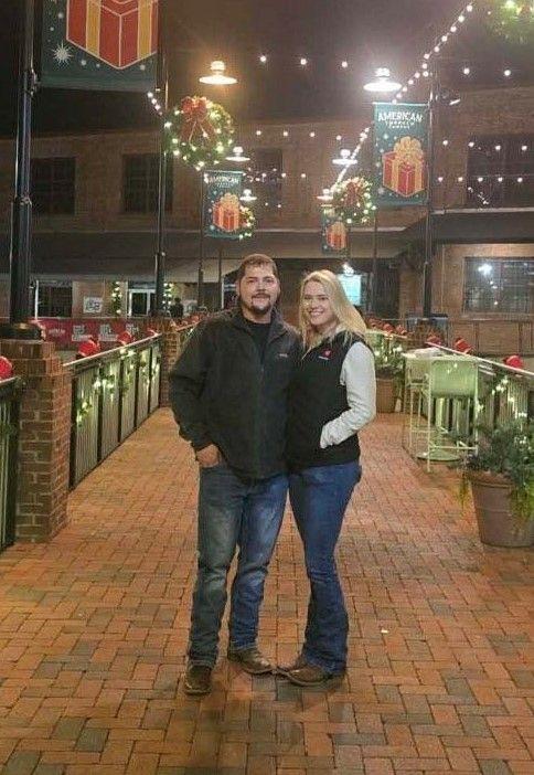 The Wedding Website of Taylor Stoneham and Maylon Tyler Edwards