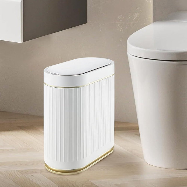ELPHECO Bathroom Trash Can 2 Gallon Plastic Smart Garbage Can Waterproof 7.5L Wastebasket Narrow Garbage Bin with Automatic lid for Bathroom, Bedroom, Kitchen, Office, White Gold