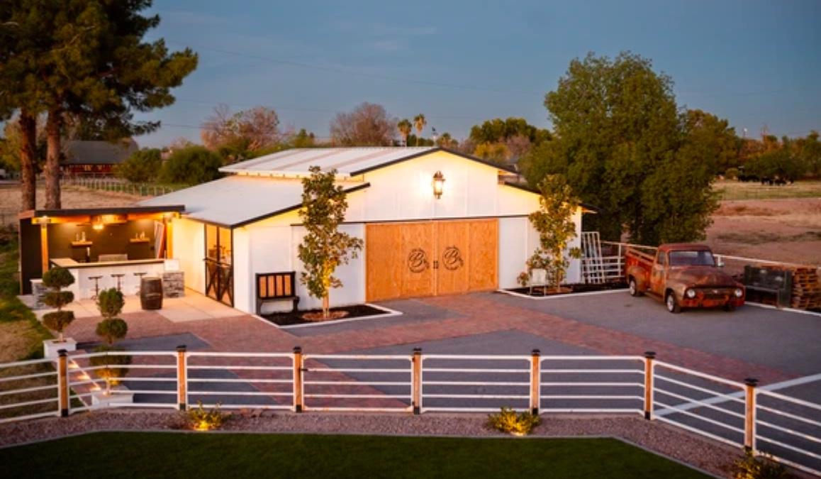 The Wedding Website of Julie Maxwell and Richard Wood