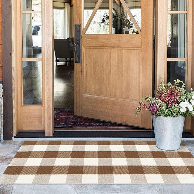LEEVAN Buffalo Plaid Outdoor Rug Runner 24"x51" Checkered Front Porch Rugs Check Welcome Fall Doormat Washable Cotton Braided Rug for Front Door,Farmhouse,Layered,Entryway,Brown and White
