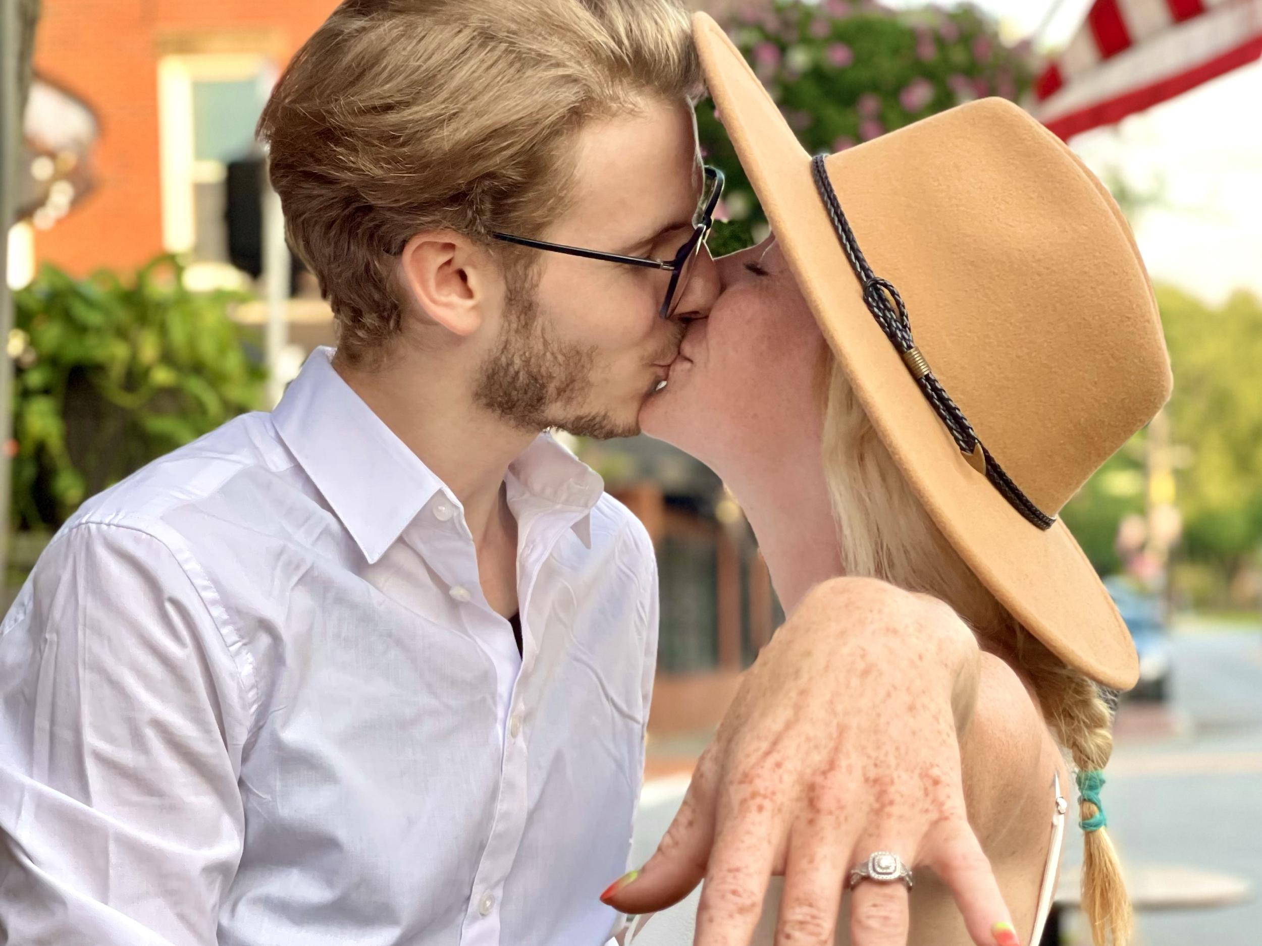 The Wedding Website of Heather Washburn and Collin Rausch