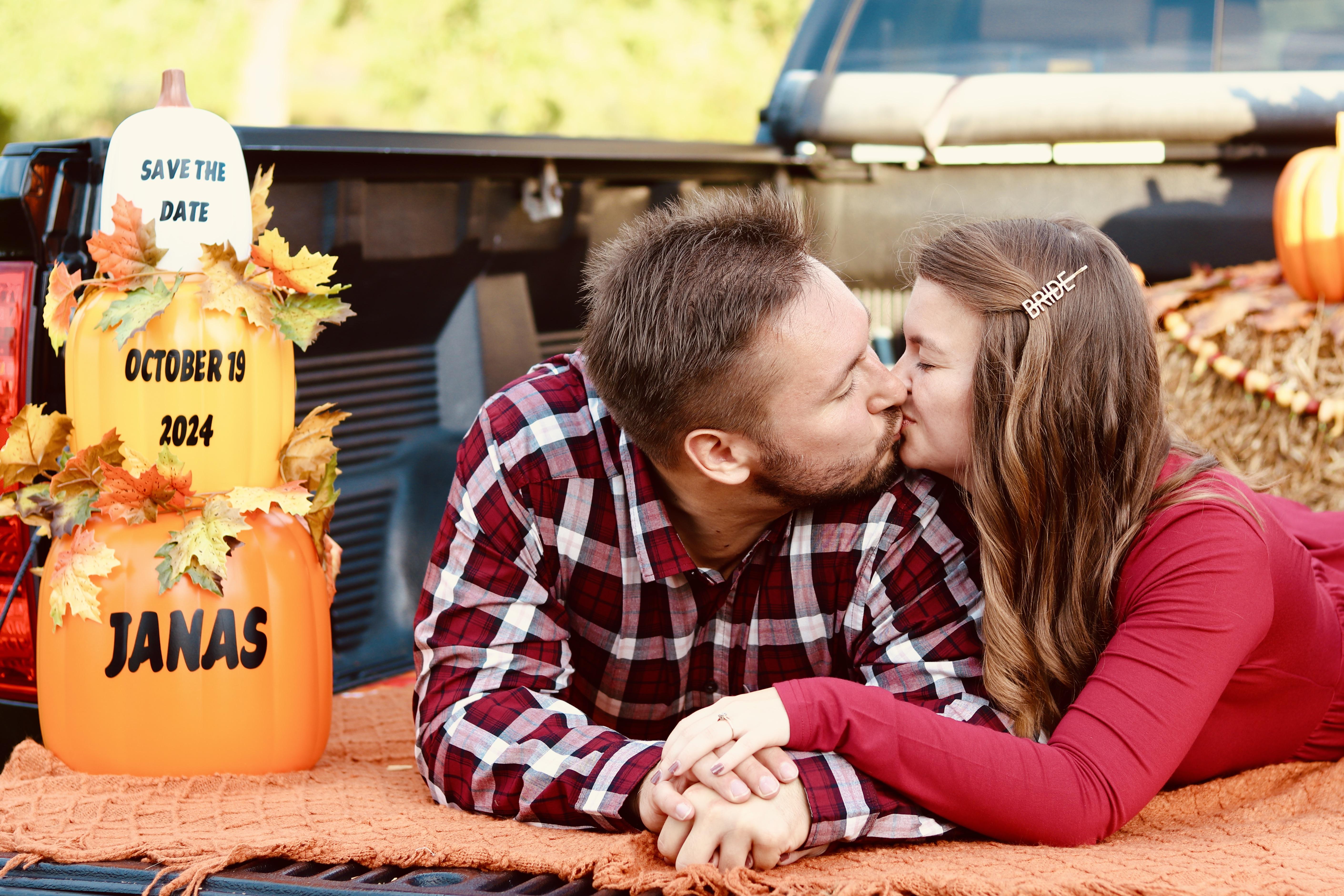The Wedding Website of Colleen Cassoday and Daniel Janas
