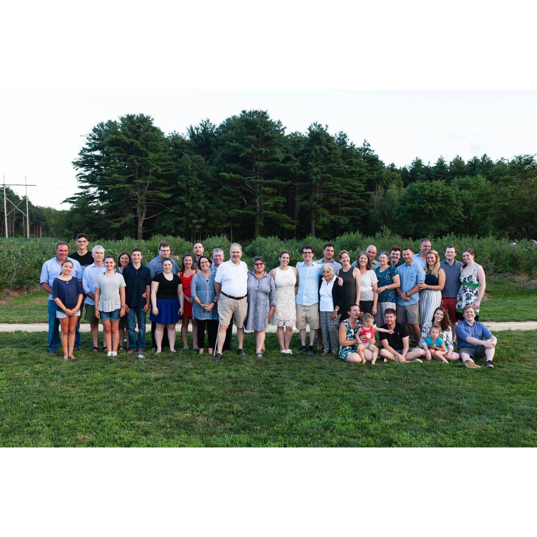 Elizabeth's gigantic family!