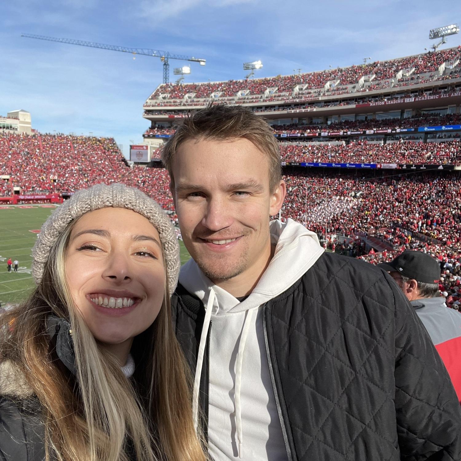 Cat’s first time in Nebraska! Go Big Red!!