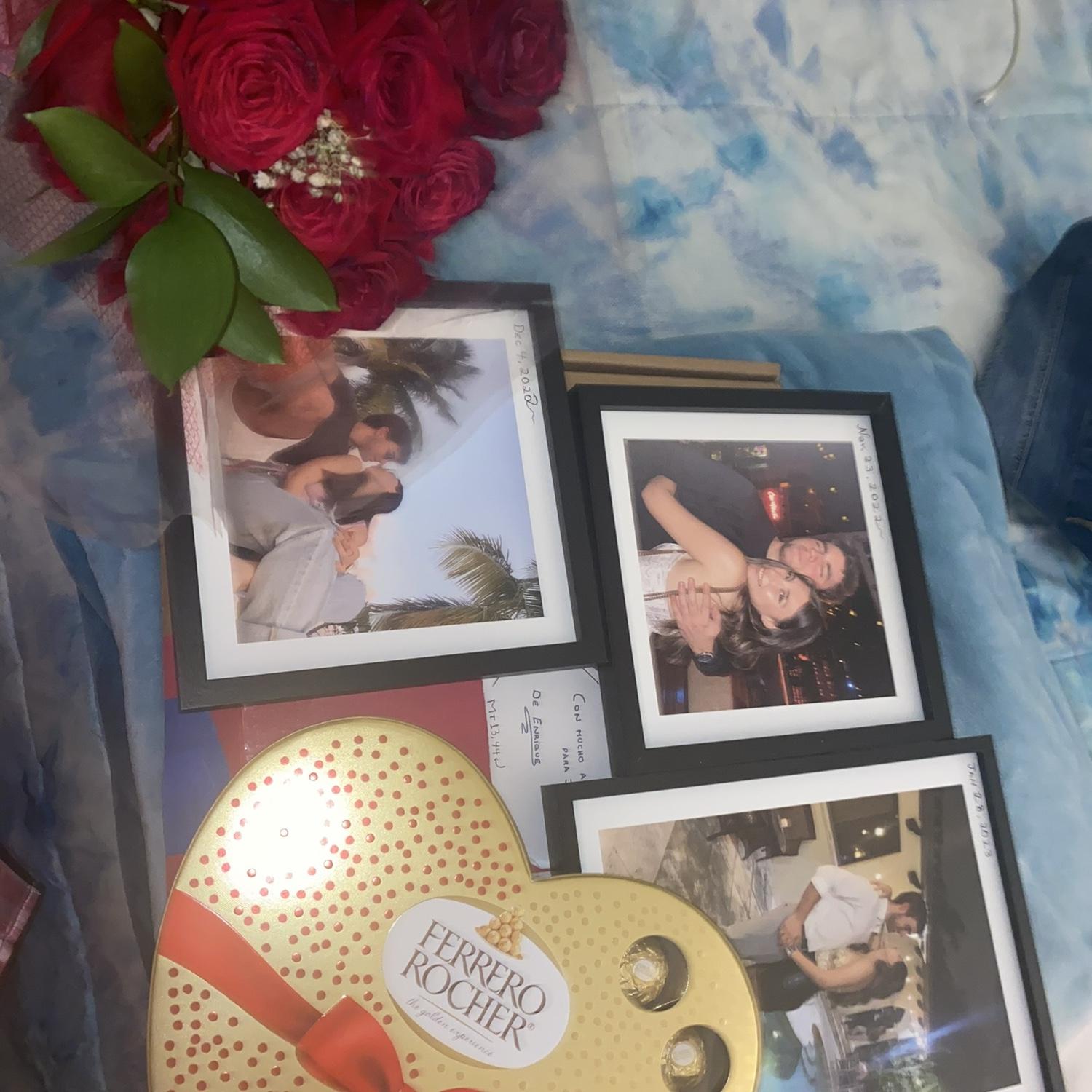 14/02/2023
Nuestro primer San Valentín!
Y a pesar que no nos sacamos una foto juntos (nos olvidamos), el recuerdo del hermoso regalo de Quique se queda para siempre ❤️