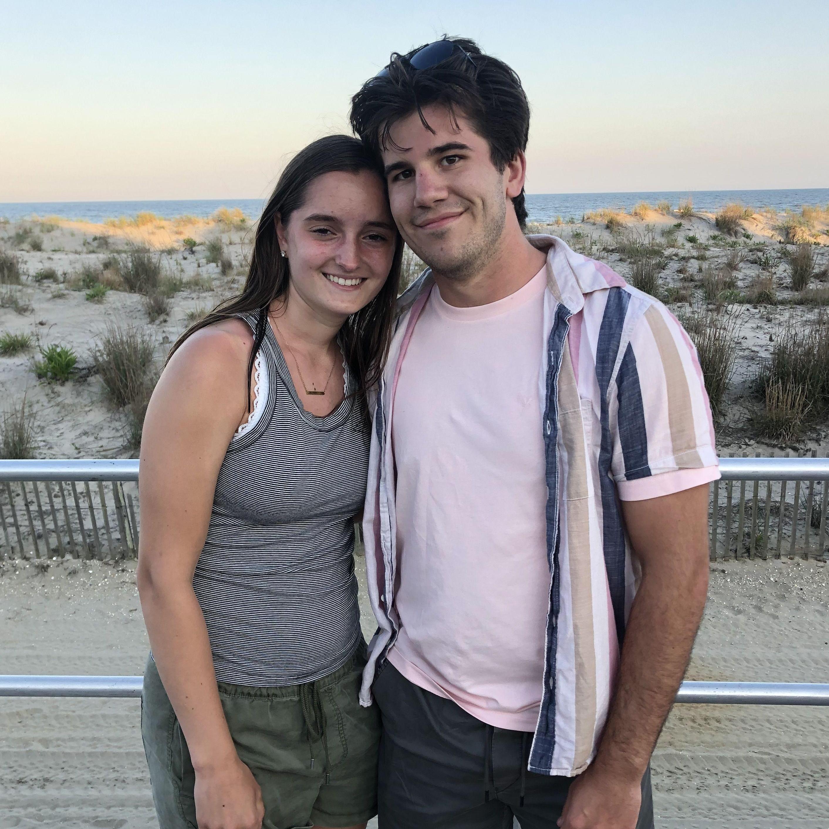 Memorial Day beach vacation with Hailey's family