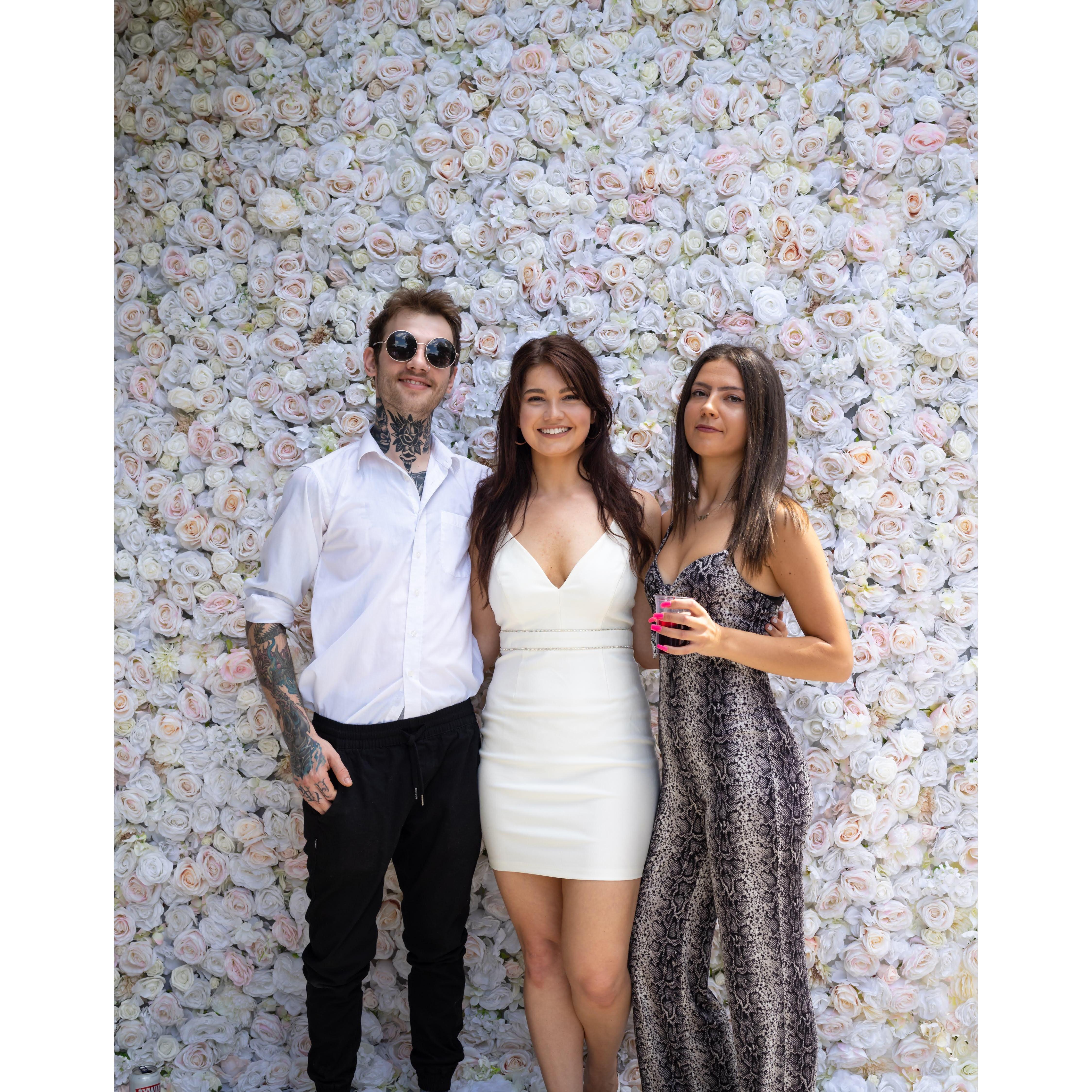 Dom, Paulina & Alicja.