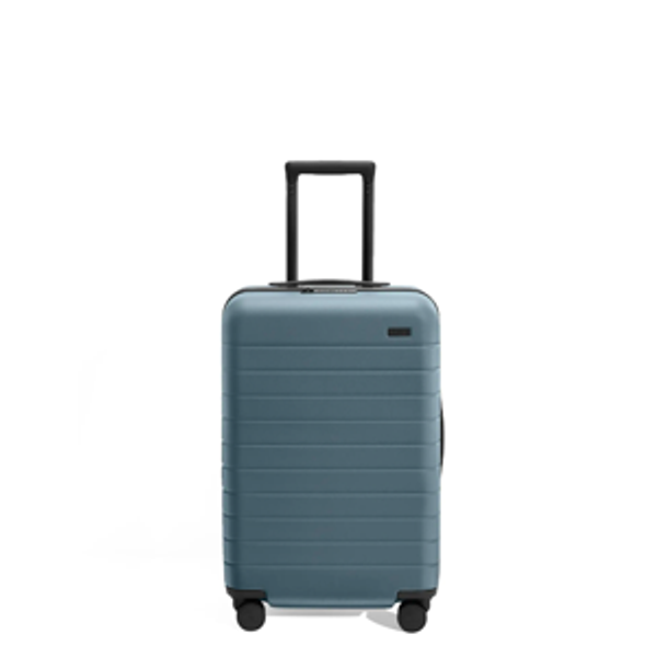 Away "The Carry-On Flex" in Coast Blue