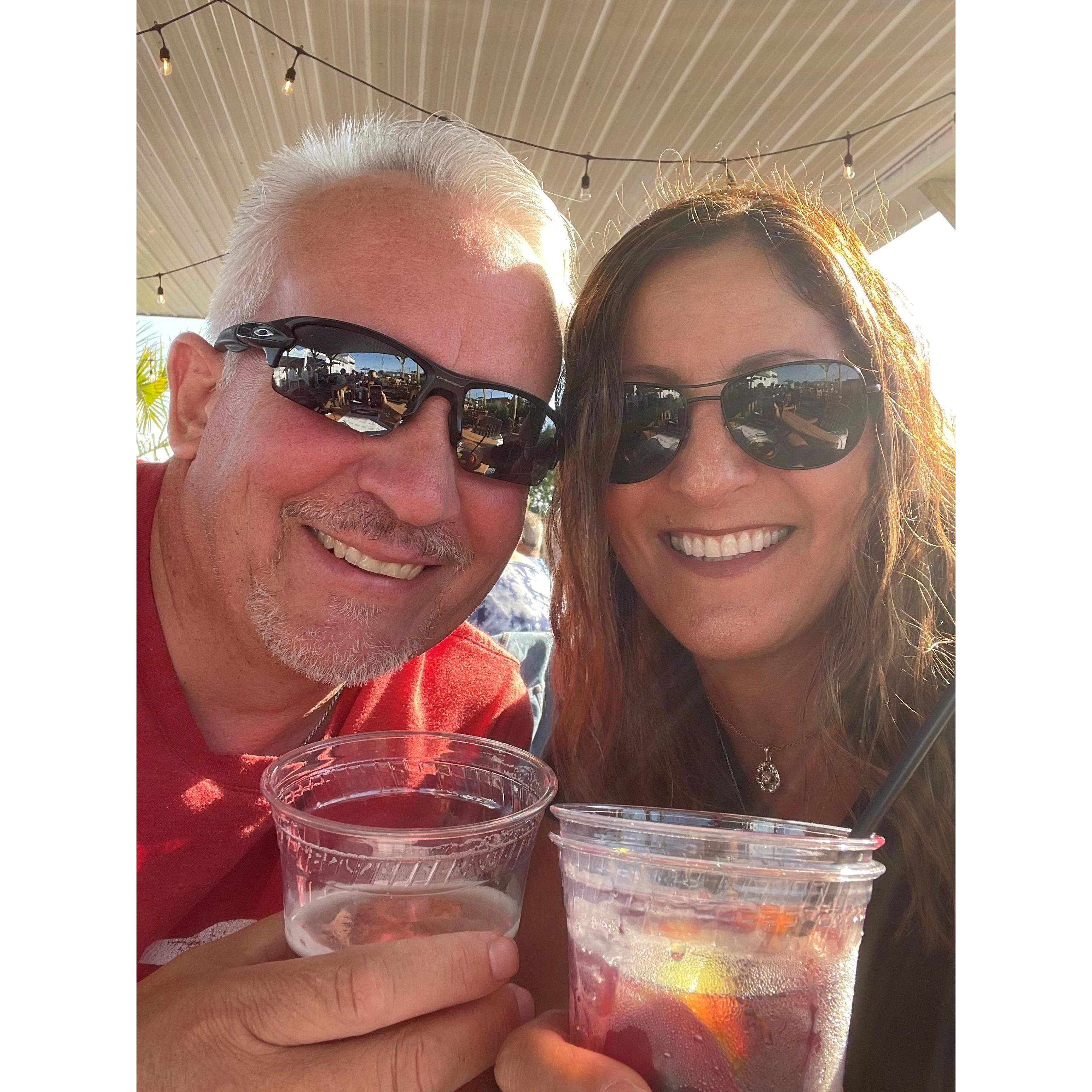 Happy Hour @Yesterday's!