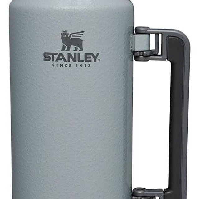 Stanley Classic Legendary Vacuum Bottle