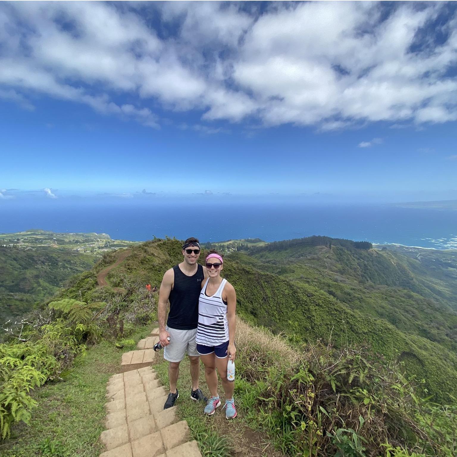 Hiking Waihe'e Ridge Trail in Maui - Feb 2020