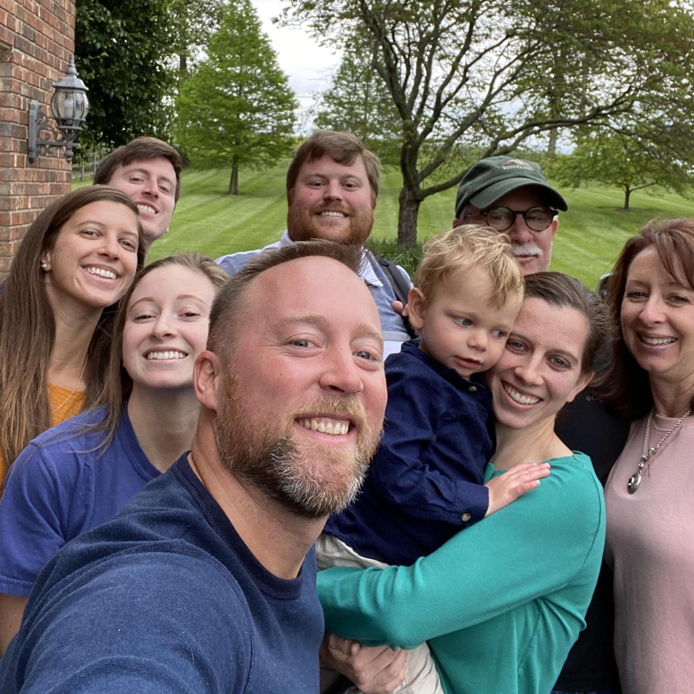 Aaron met Kendall's family during Christmas in 2019. Because of COVID, they both moved in with Tab in Vicki in April 2020. Aaron got to know her family well through intense card game competition.