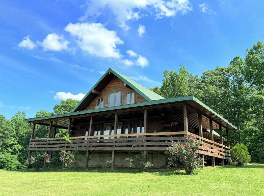 The Wedding Website of Maggie Webb and Luke Winters