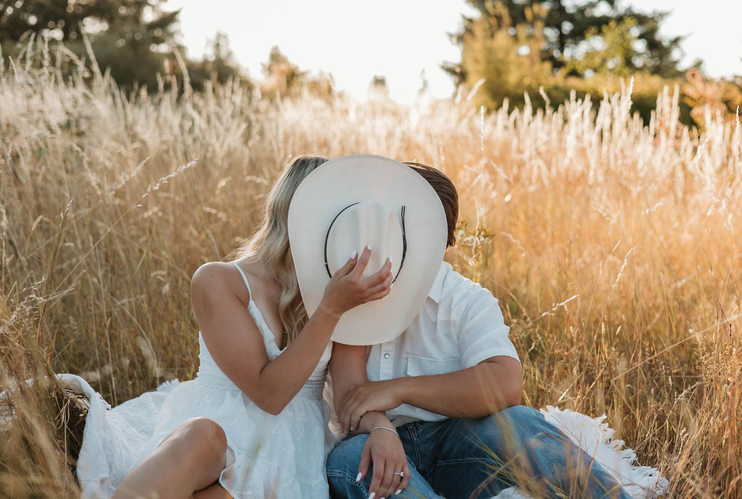 The Wedding Website of Kiyone DesRochers and Luke Porter