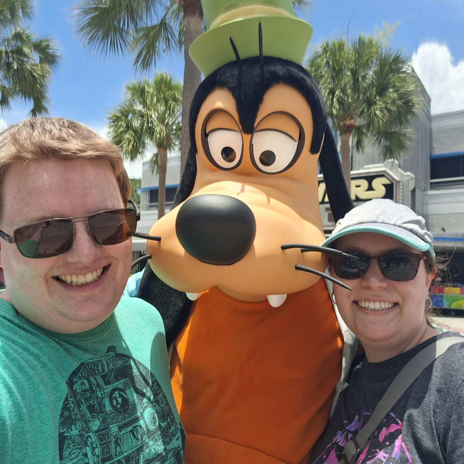 Photo Op with Goofy