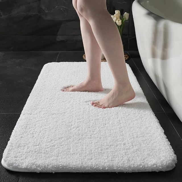 Disolla Small Bathroom Rug 17x24 White Fluffy Non Slip Bath Mat for Tub Washable Plush Bathroom Floor Mat Luxury Shag Absorbent Bath Rug for Shower Soft Bathroom Sink Mat