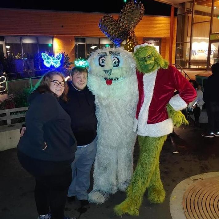 Brew Lights at the Oregon Zoo - November 2019, we got to see The Grinch!