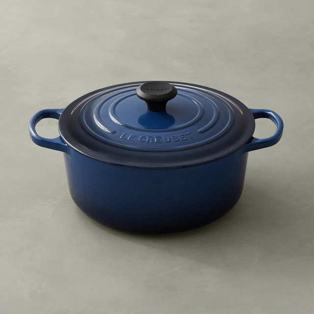 Le Creuset Signature Cast Iron Round Dutch Oven, 5 1/2-Qt., Lapis