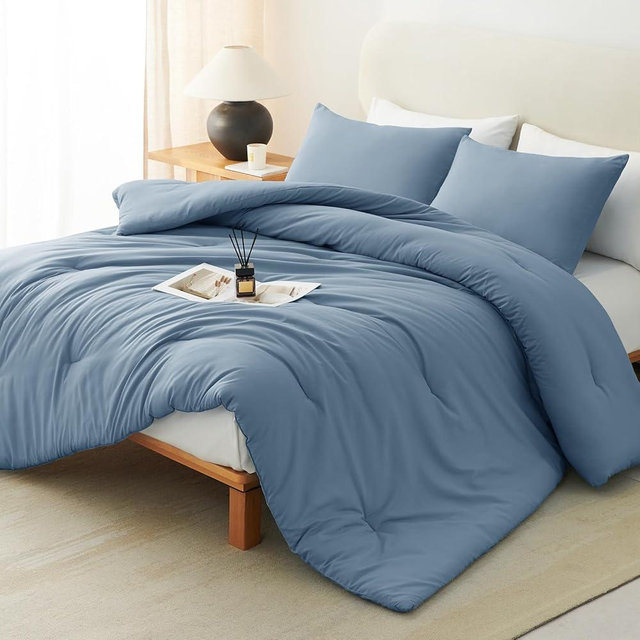 CozyLux California King Comforter Set Grayish Blue, 3 Pieces Cal King Solid Breathable Quilted Bedding Sets, Luxury Soft Bed Set with Down Alternative Comforter and 2 Pillowcases for All Season