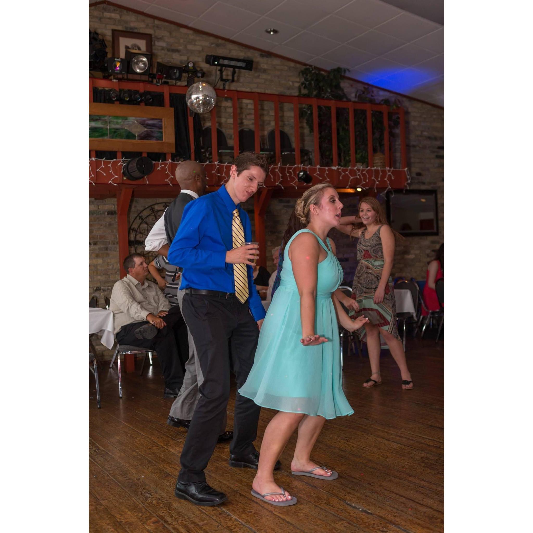 dancing at a wedding