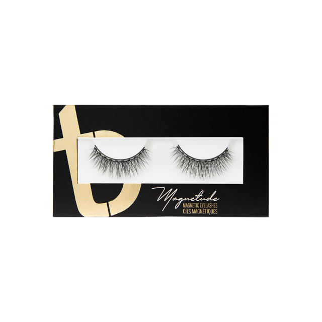 Jet Setter Magnetude® Magnetic Lashes with Black Magnetic Eye Liner