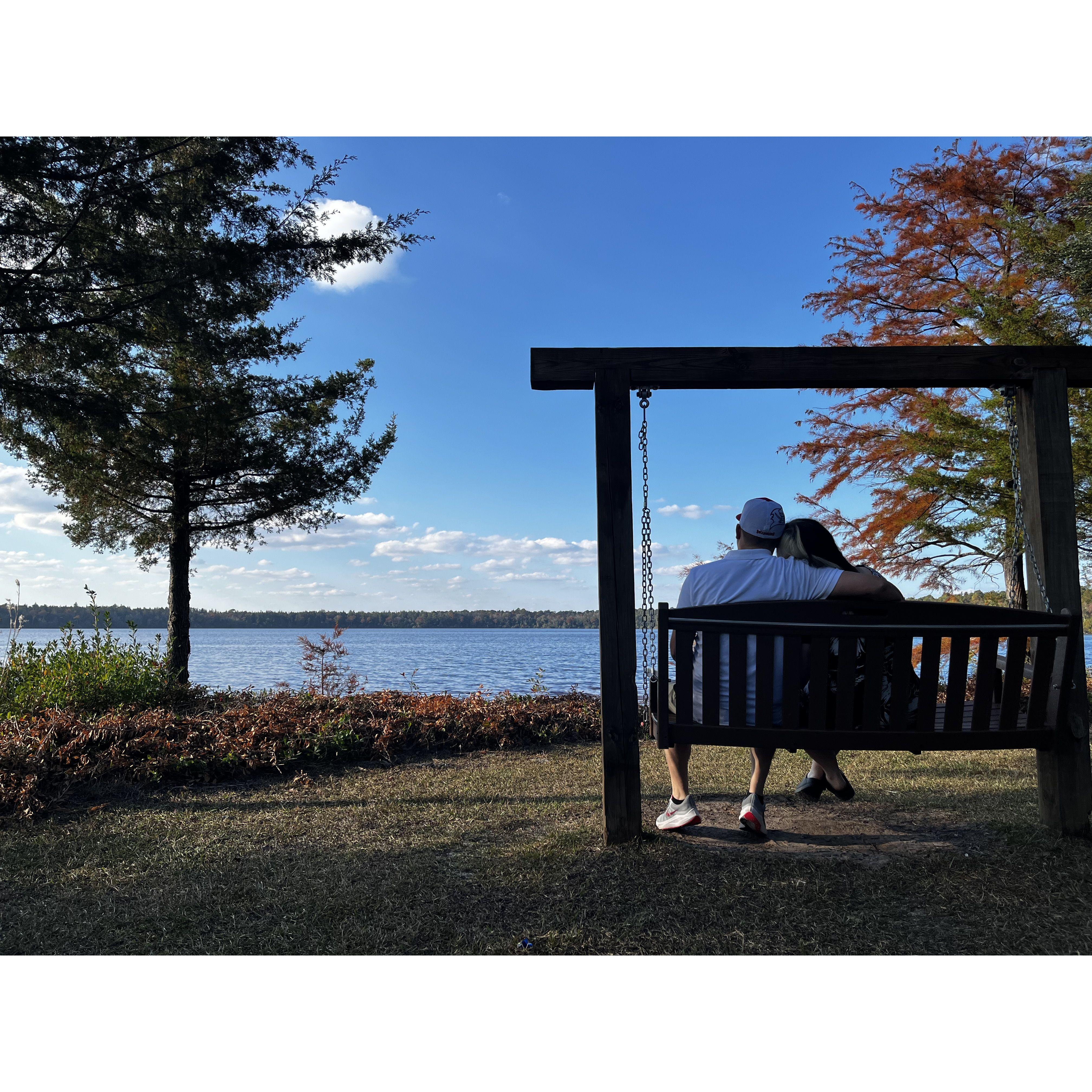 Date day at the lake